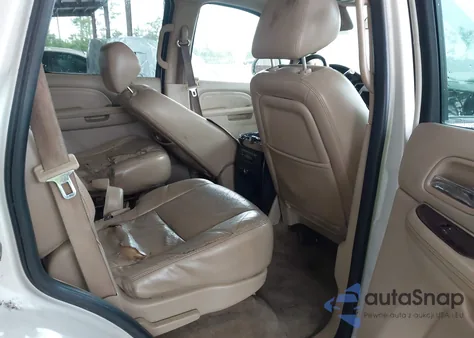 2011 Cadillac Escalade Premium from USA, damaged, VIN 1GYS3CEF0BR130853